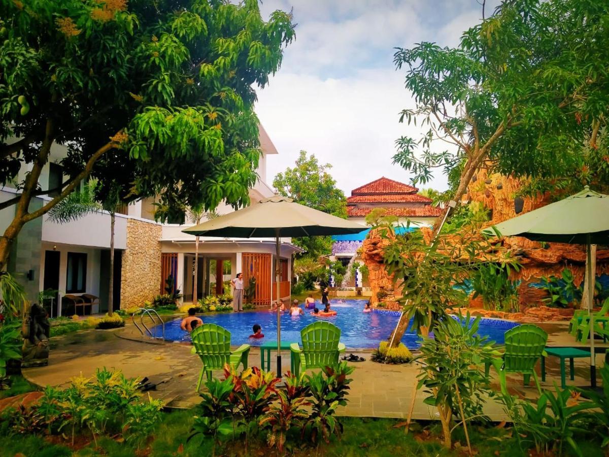 Long Beach Hotel Pangandaran Zewnętrze zdjęcie