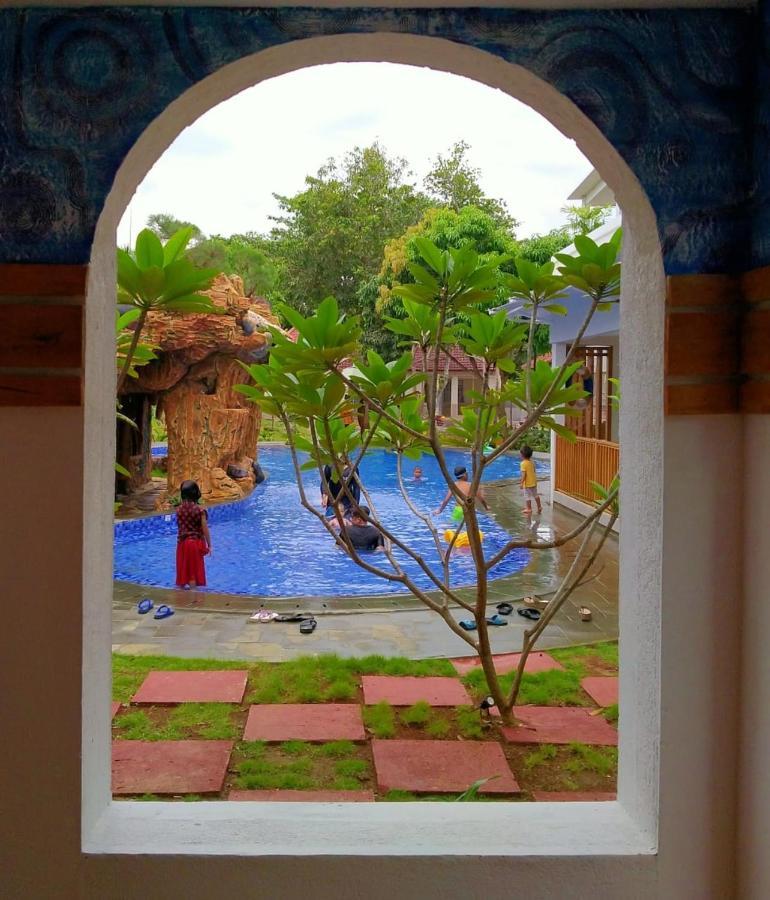 Long Beach Hotel Pangandaran Zewnętrze zdjęcie