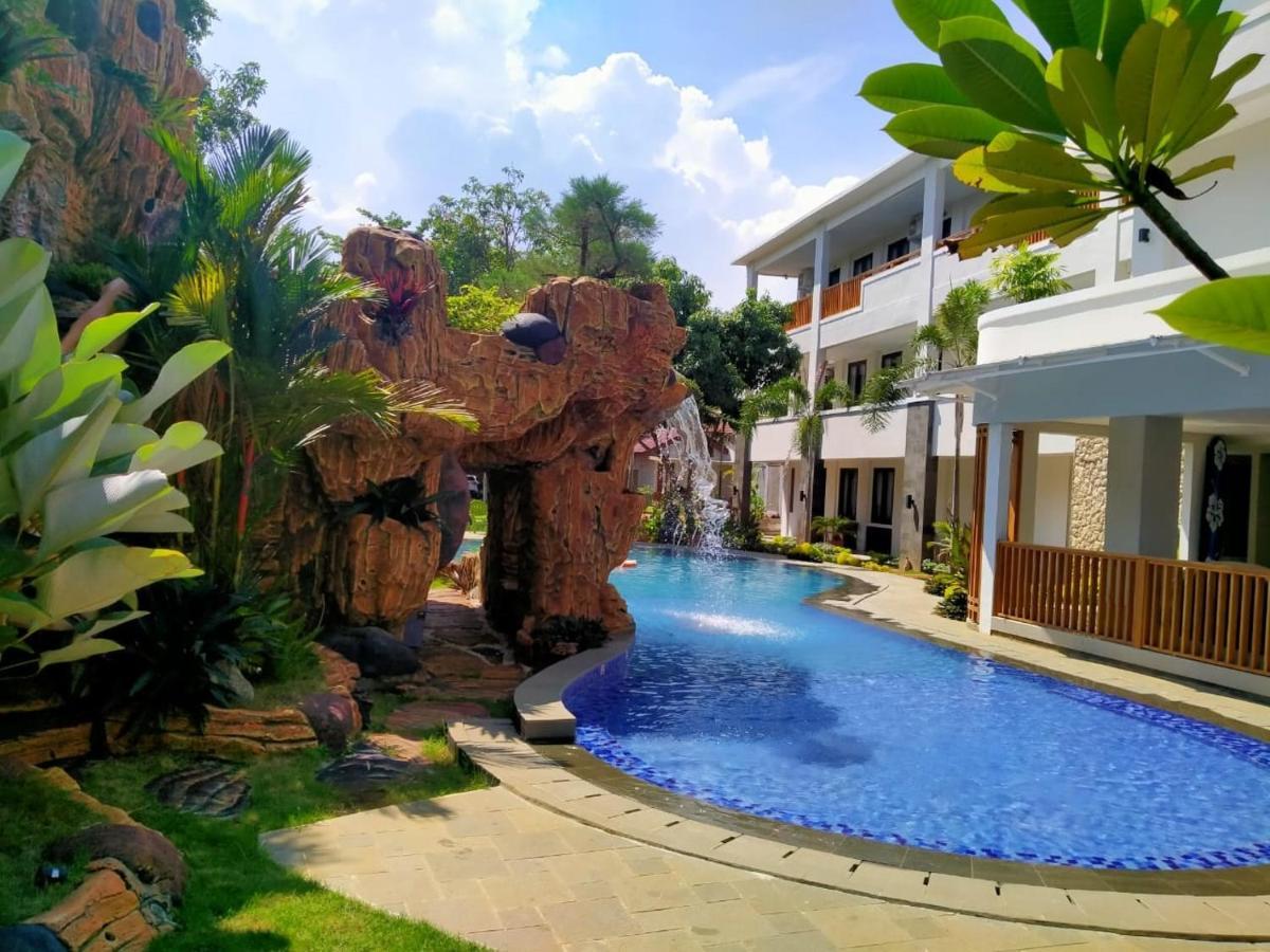 Long Beach Hotel Pangandaran Zewnętrze zdjęcie