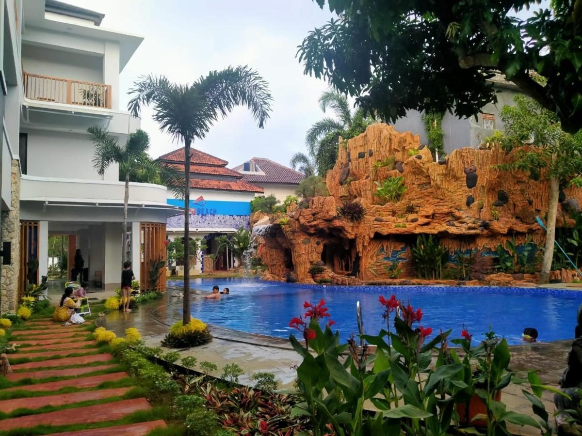 Long Beach Hotel Pangandaran Zewnętrze zdjęcie